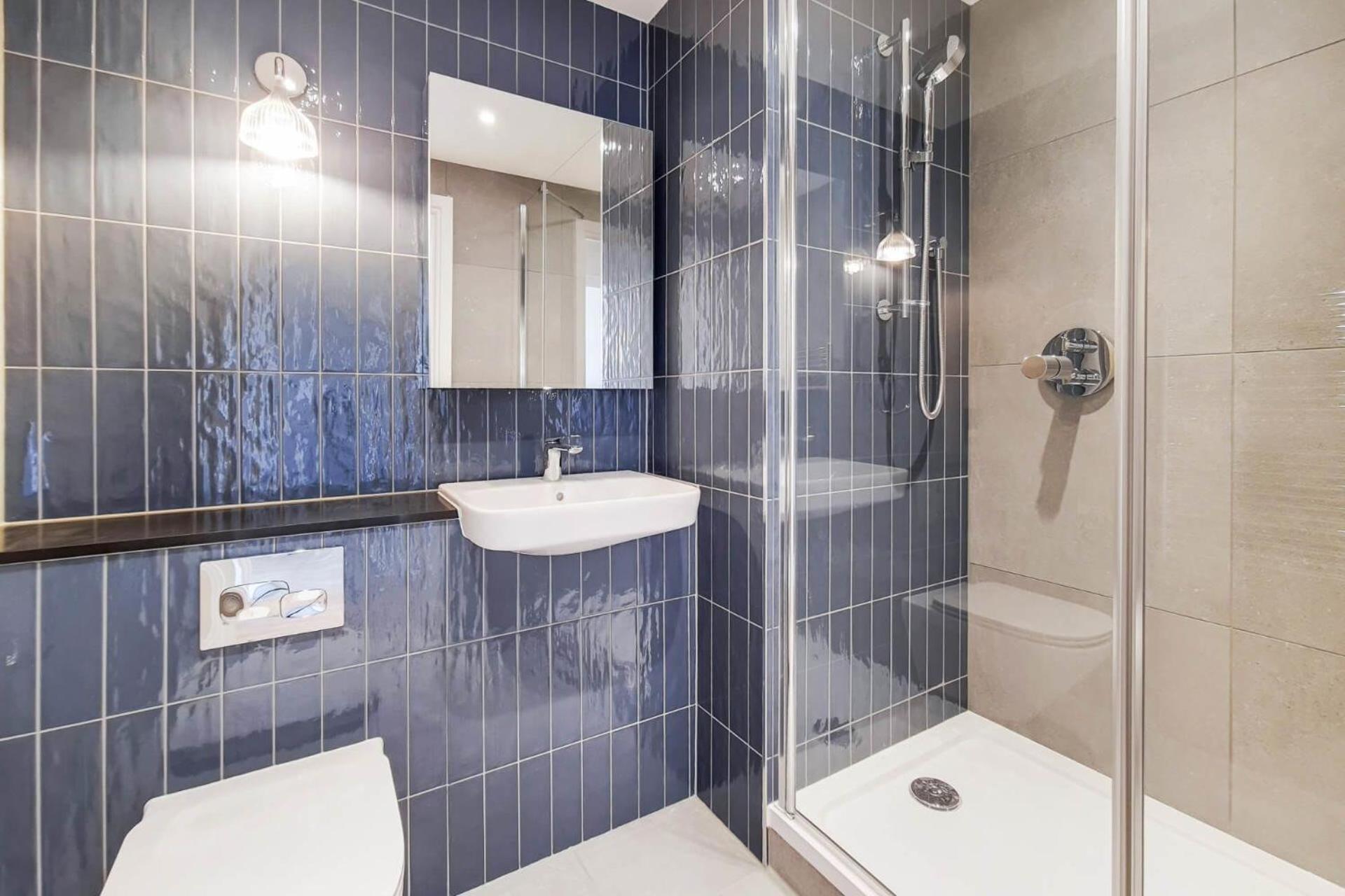 Botanical-inspired At Repton Gardens Right In The Heart Of Wembley Park * Londra