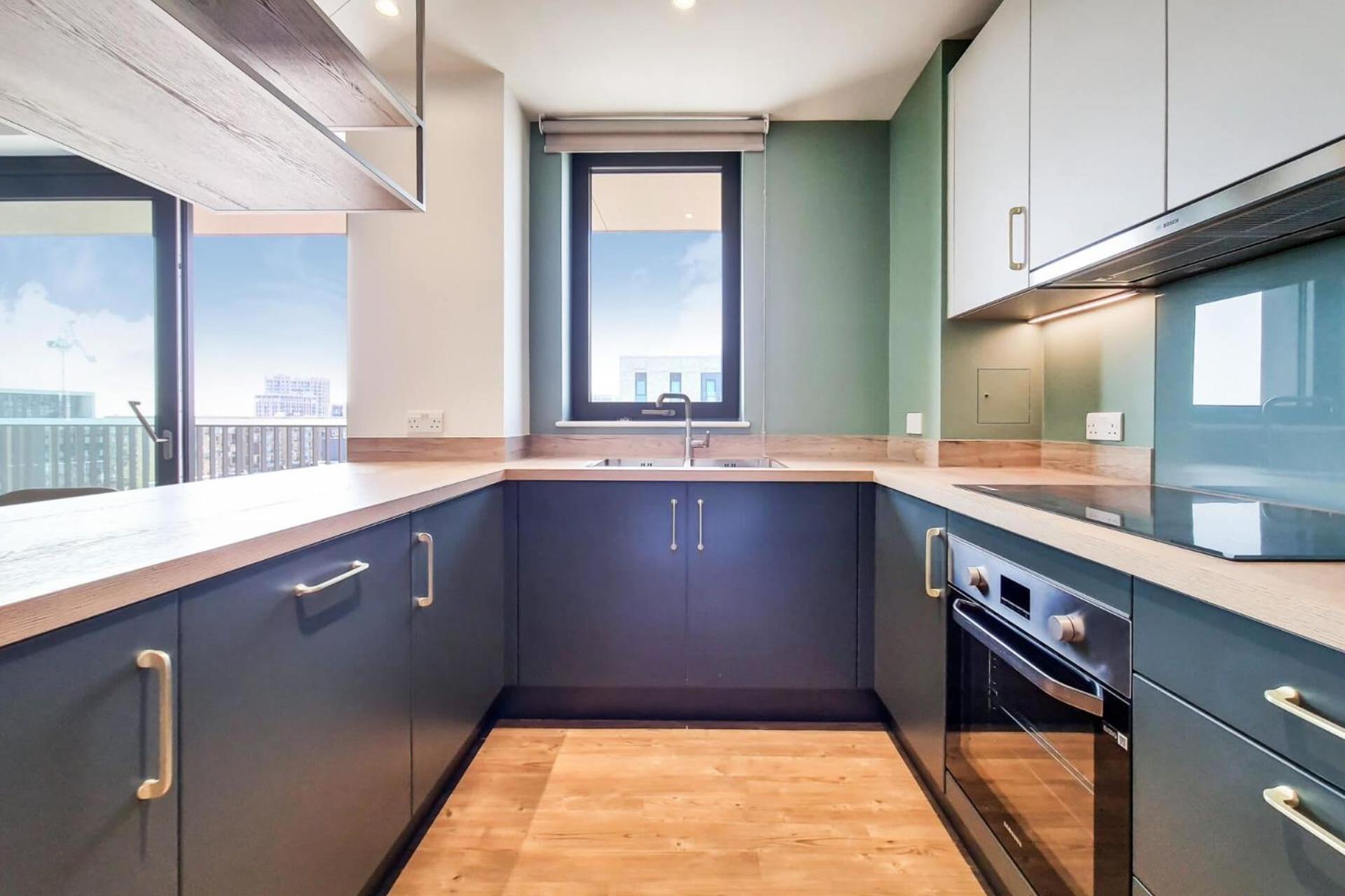 Botanical-inspired At Repton Gardens Right In The Heart Of Wembley Park Londra