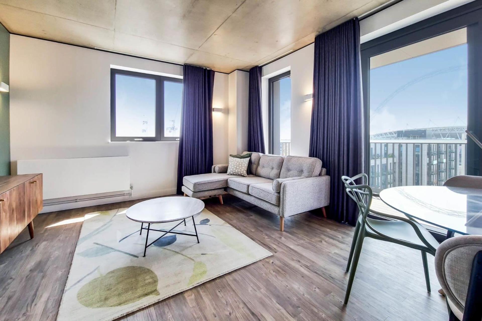 Botanical-inspired At Repton Gardens Right In The Heart Of Wembley Park Apartament *